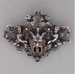 144275_-_straight_on_1