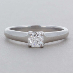 141823_-_straight_on_1