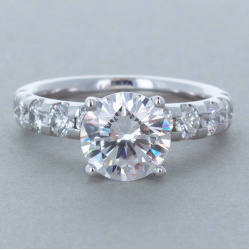 2212a4_-_straight_on