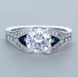 r373-s_-_straight_on